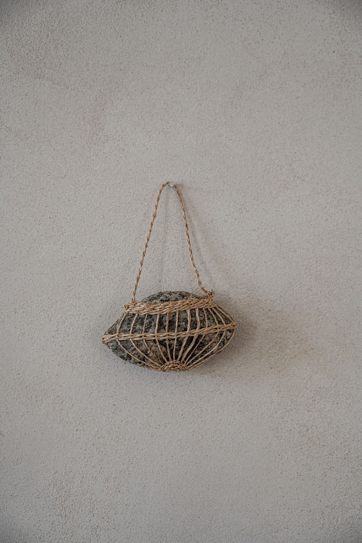 Fili, Weaved stone, 03