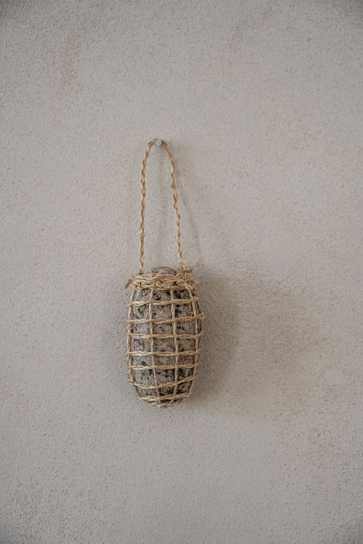Fili, Weaved stone, 04