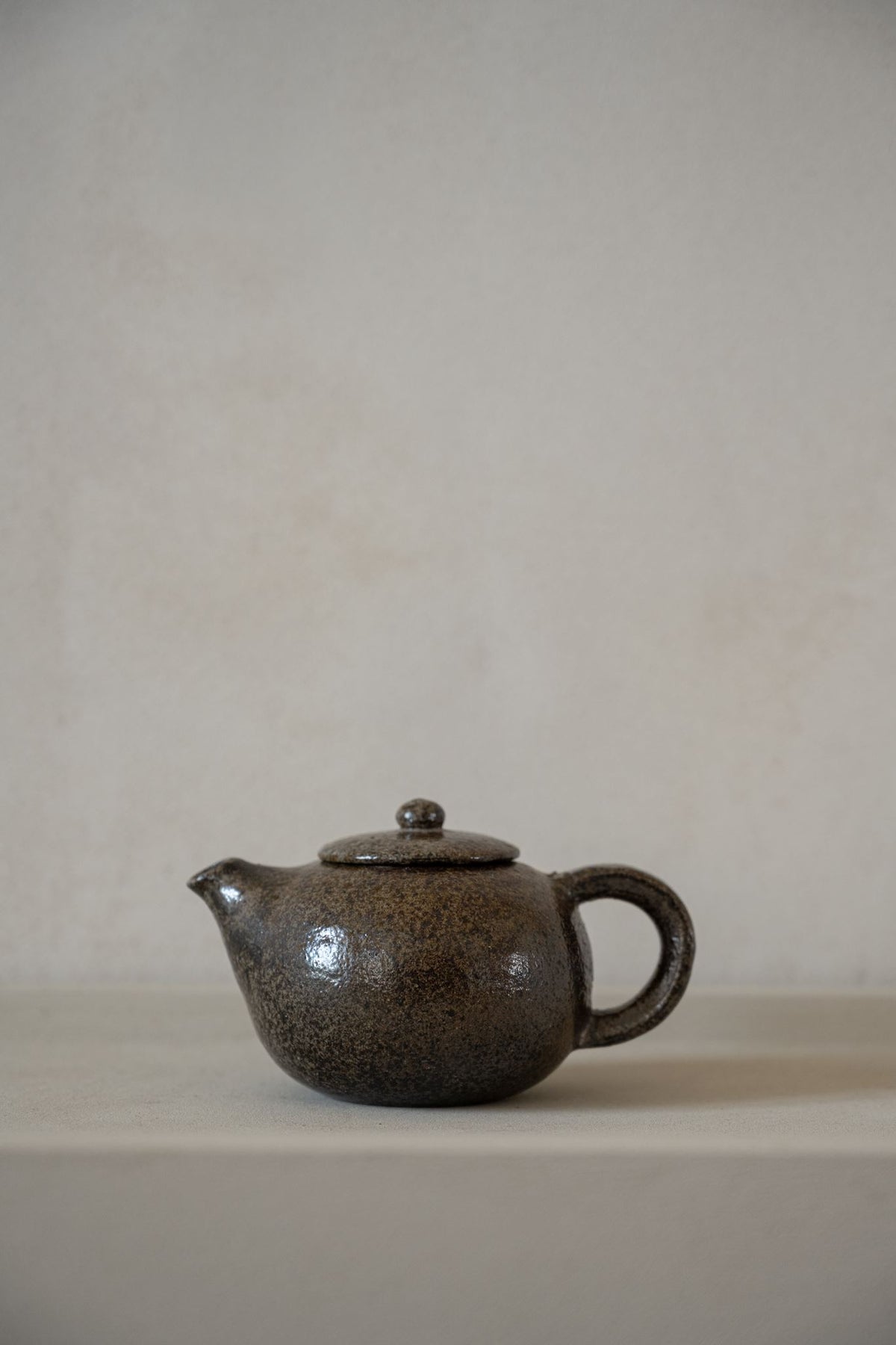 Anna Mors, Tea pot, 02
