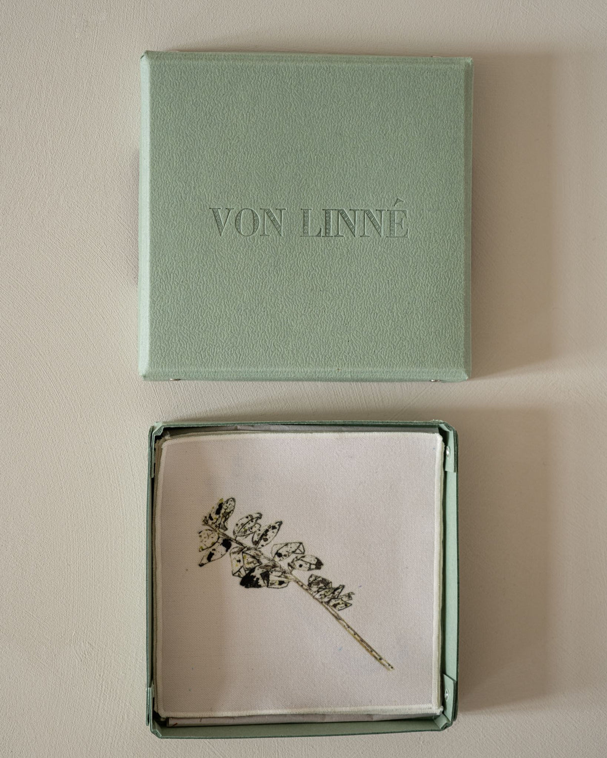 VON LINNÉ, Cocktail Napkins, 01