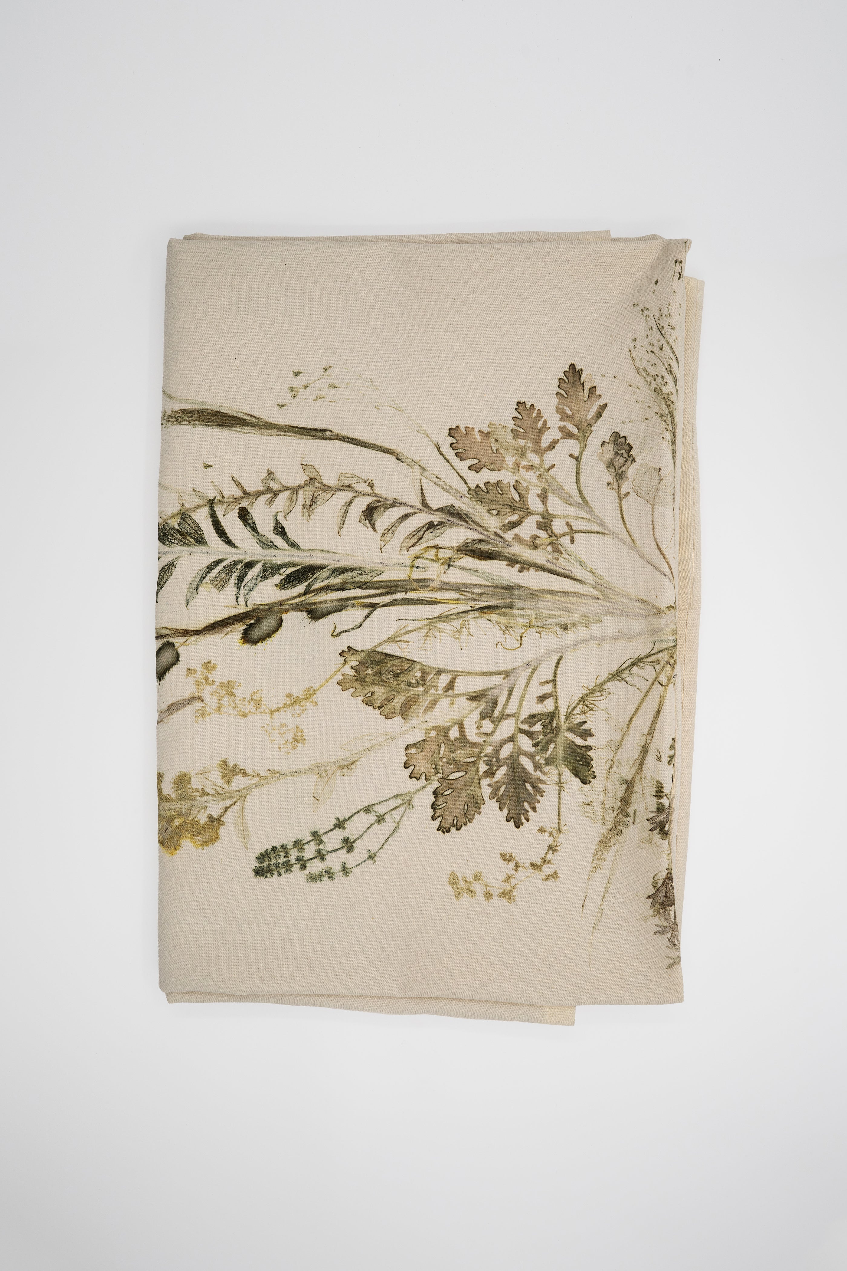 VON LINNÉ, Table Linen, Line of Leaves, Light Greyish, Large