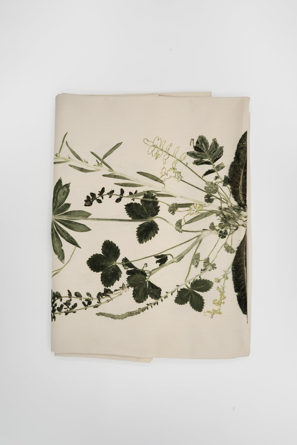 VON LINNÉ, Table Linen, Center Piece, Emerald Green