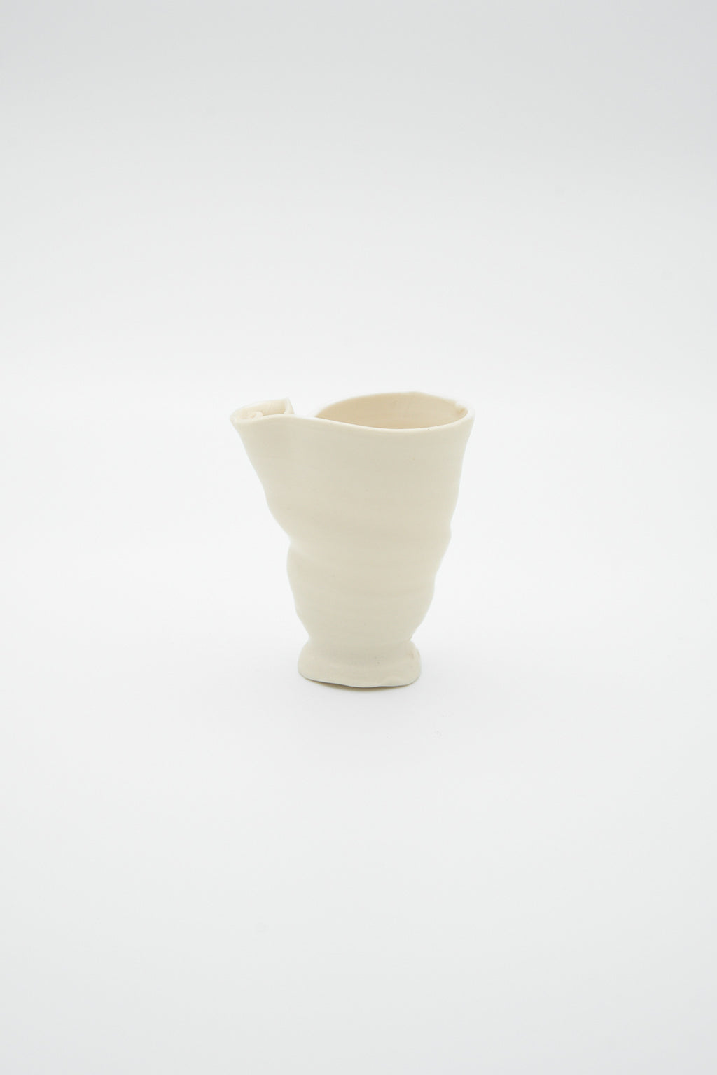 Cille Grosell, Egg Cup