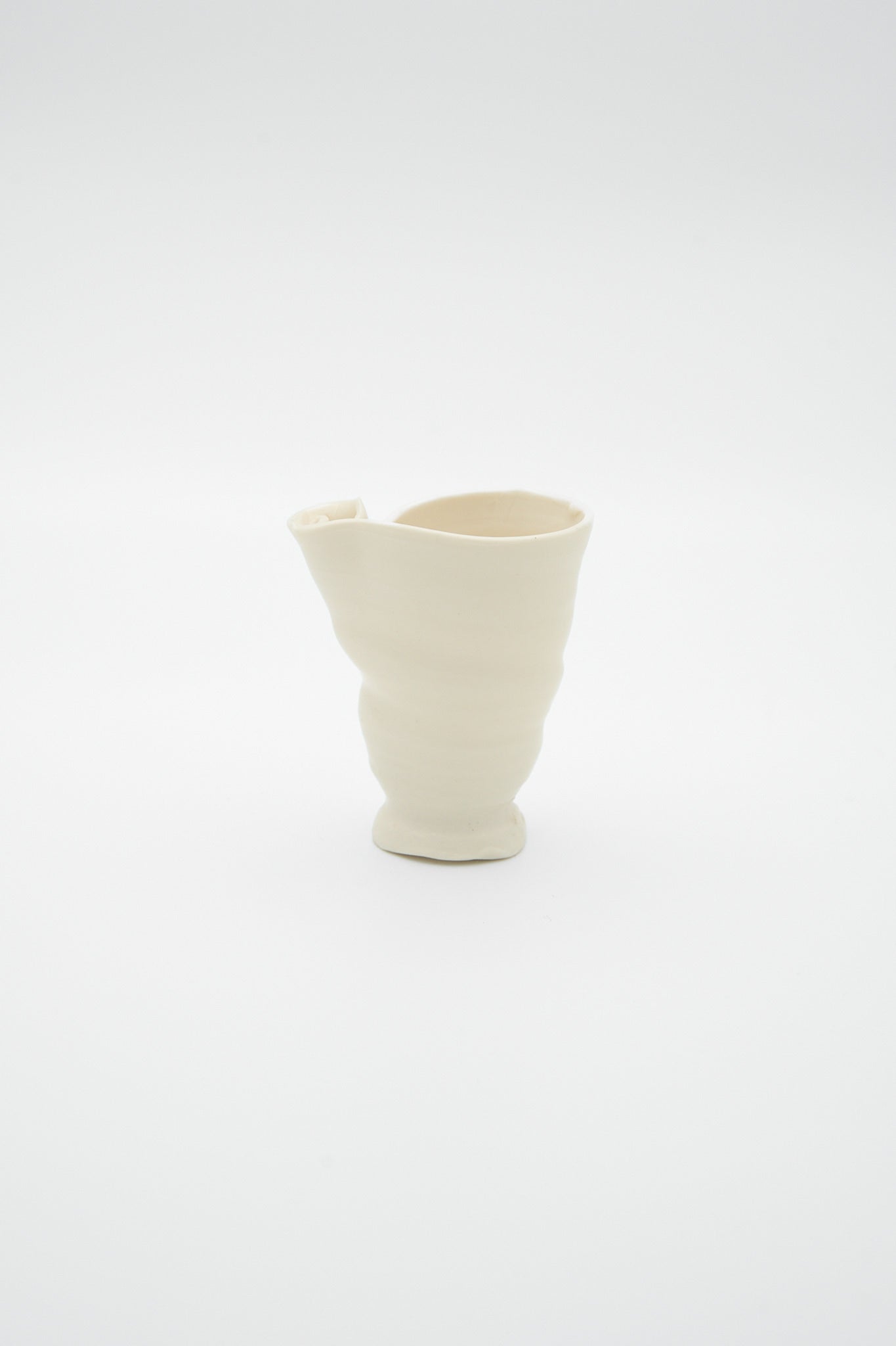 Cille Grosell, Egg Cup
