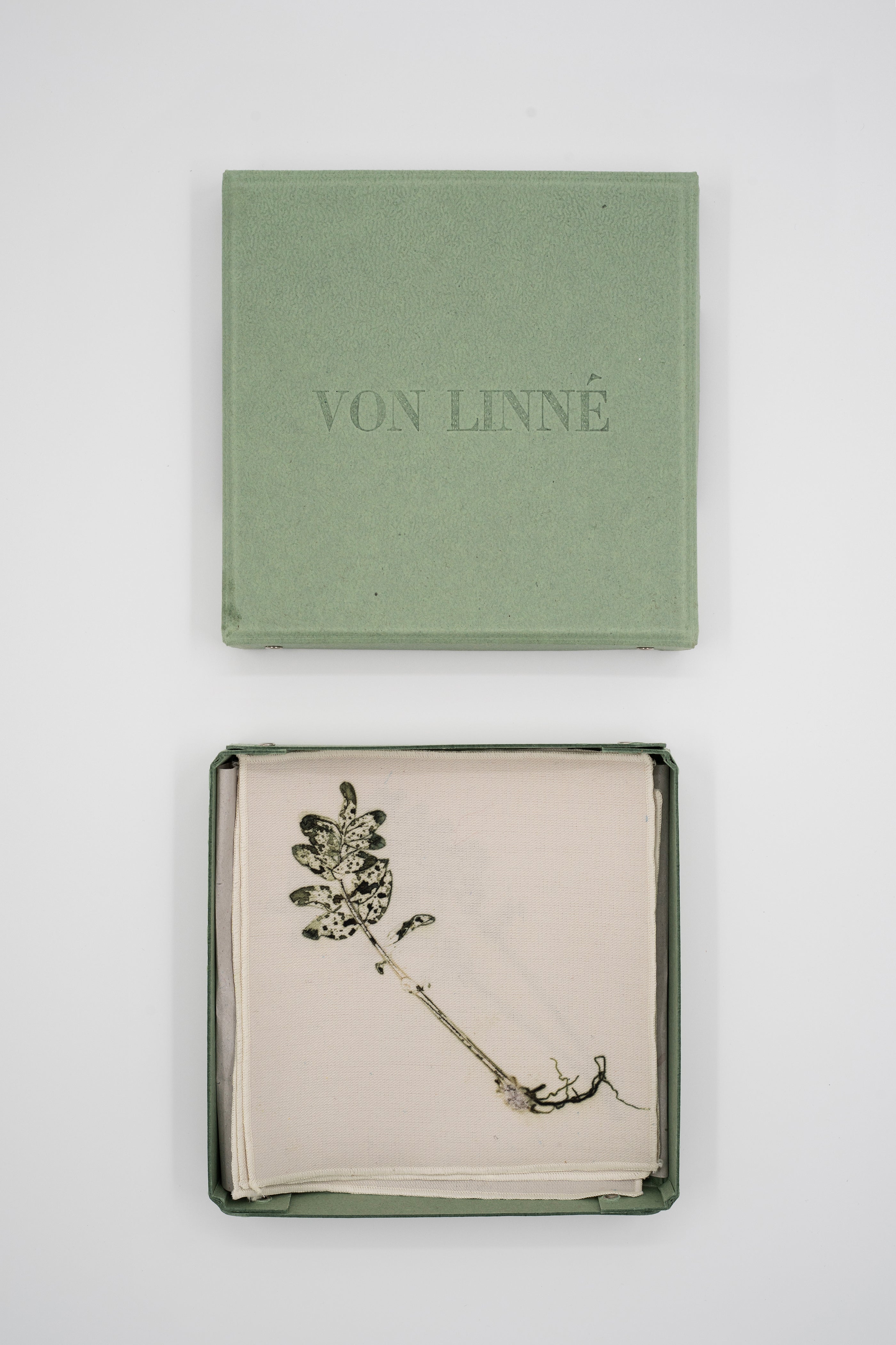 VON LINNÉ, Table Linne, Cocktail Napkins, 01